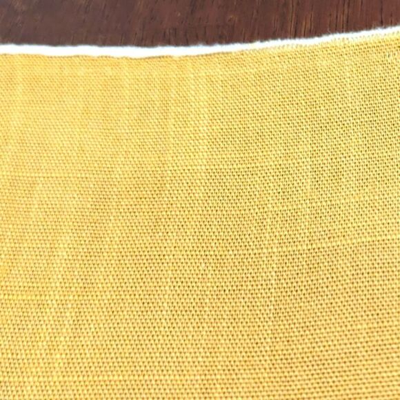 EUC 10.5"x11.25" Antique Linen Handkerchief with Embroidered Hem and Flower - Picture 3 of 4